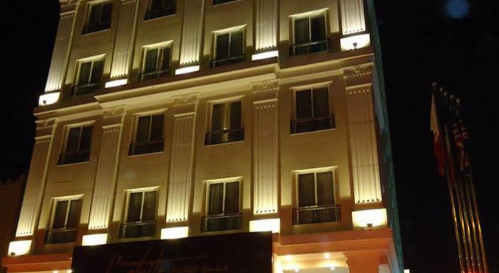 Strato Hotel by Warwick